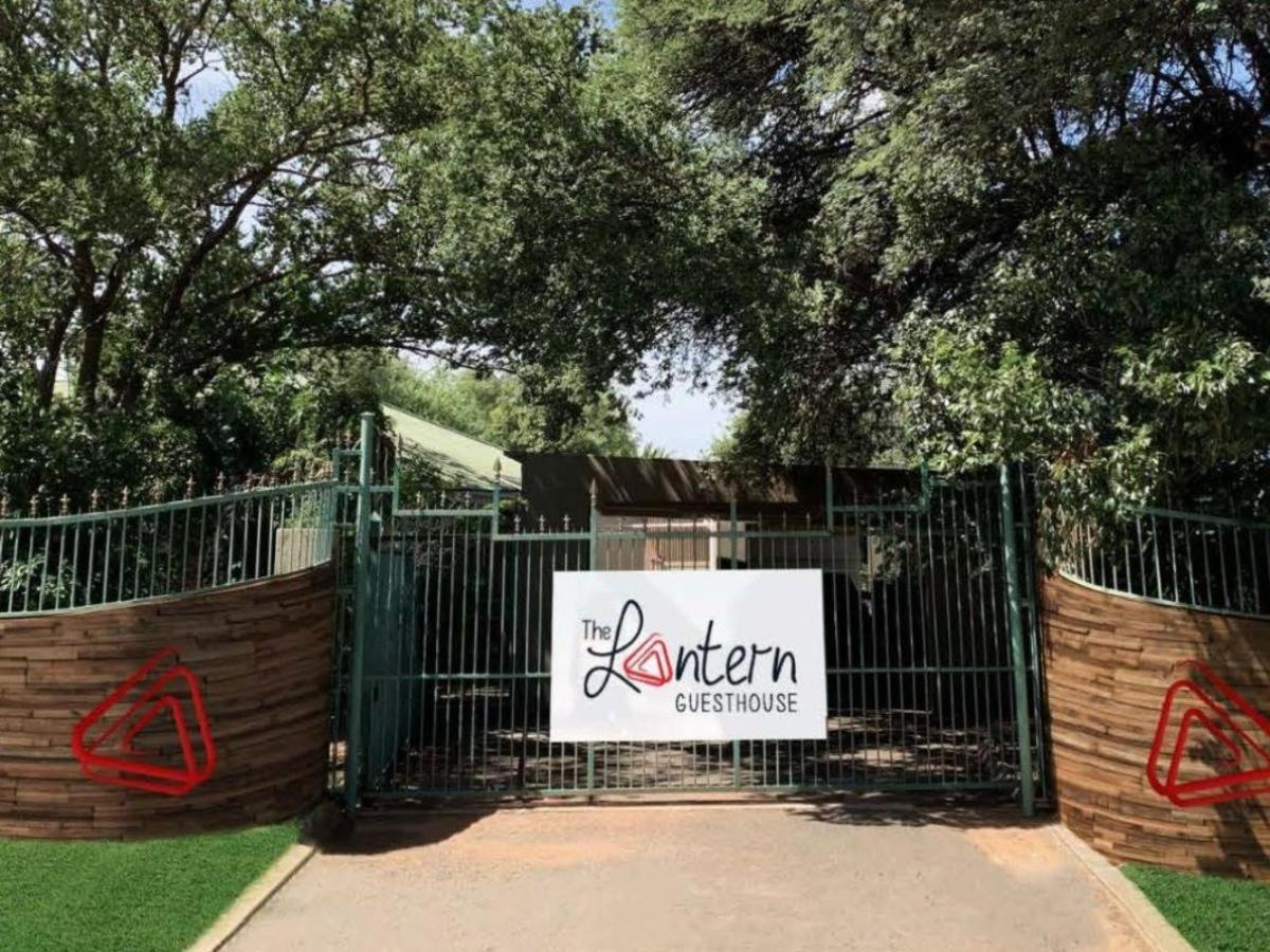 The Lantern Guesthouse Bloemfontein Exteriér fotografie